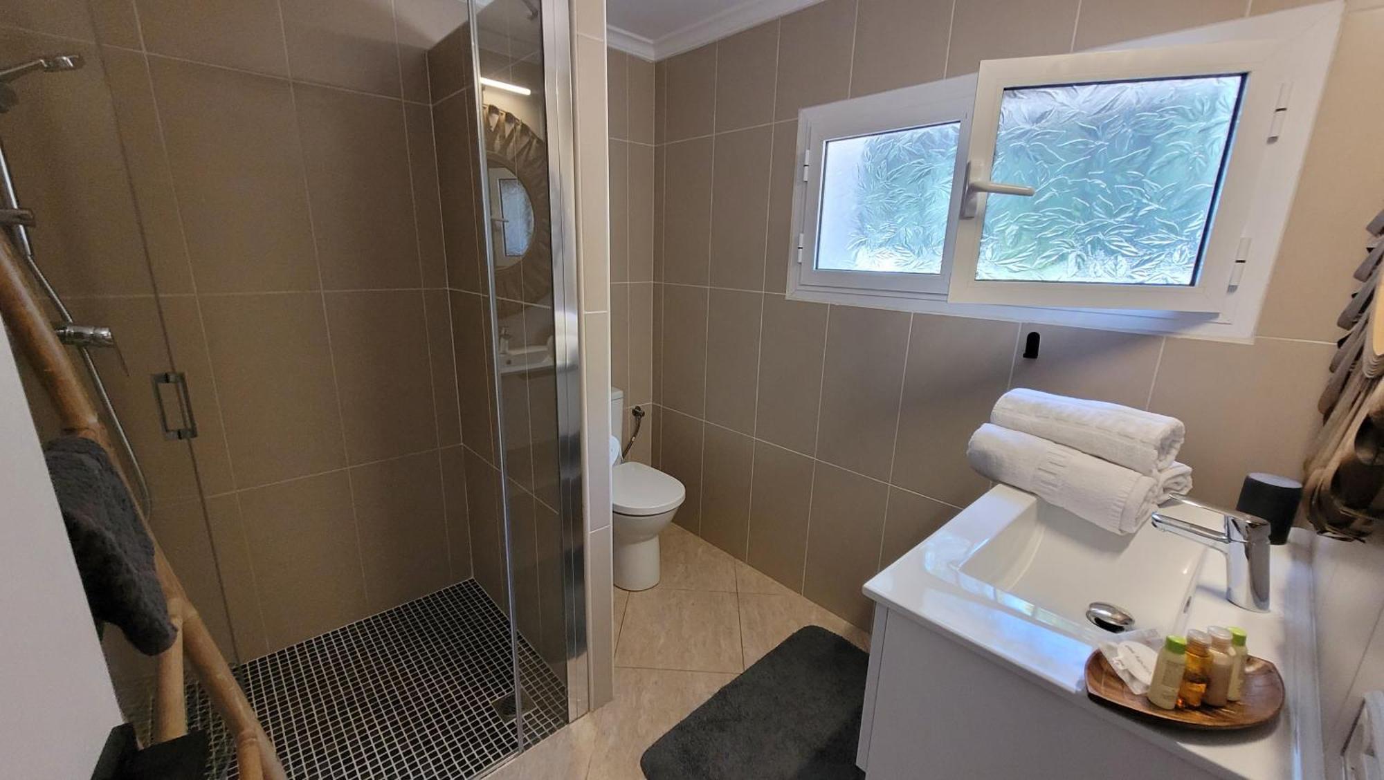 Casa Caledonia - Appartement Dans Villa Avec Jardin Arbore Et Piscine A 500 M De La Mer Benissa Eksteriør billede